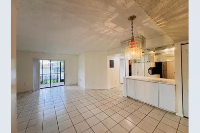 20681 NE 4th Place #105, Miami, FL 33179 - Photo 8