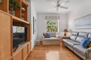 425 SW Talquin Ln, Port Saint Lucie, FL 34986 - Photo 40