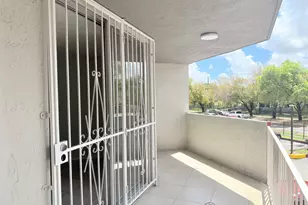 1750 W 46th St, Hialeah, FL 33012 - Photo 28