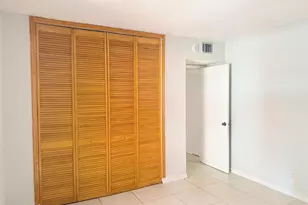 1750 W 46th St, Hialeah, FL 33012 - Photo 24