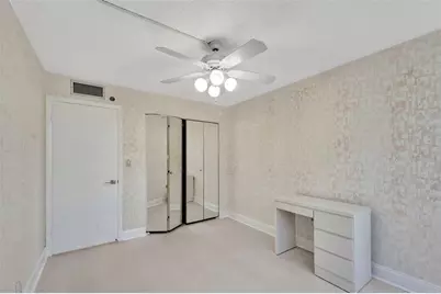 1000 Saint Charles Place #305, Pembroke Pines, FL 33026 - Photo 20