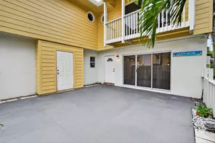 170 Seabreeze Cir, Jupiter, FL 33477 - Photo 4