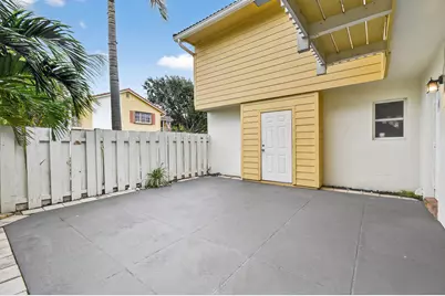 170 Seabreeze Circle, Jupiter, FL 33477 - Photo 8