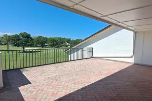 3500 Twin Lakes Terrace, Fort Pierce, FL 34951 - Photo 10