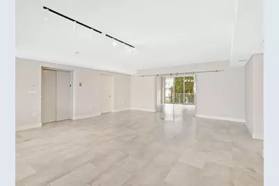 133 Isle Of Venice Drive #201, Fort Lauderdale, FL 33301 - Photo 8