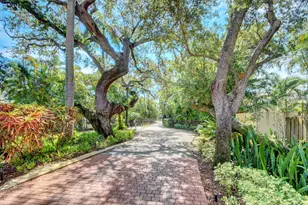 8200 Lakeshore Dr, Hypoluxo, FL 33462 - Photo 56