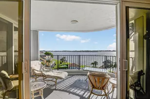 8200 Lakeshore Dr, Hypoluxo, FL 33462 - Photo 4