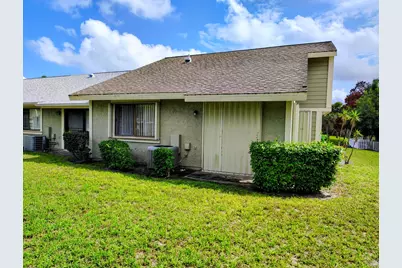 1501 SE Dewberry Court, Port Saint Lucie, FL 34952 - Photo 2