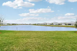 10343 SW Green Turtle Ln, Port Saint Lucie, FL 34987 - Photo 2