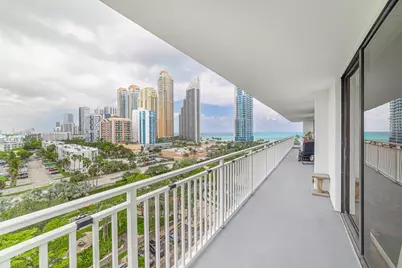 210 174th Street #1110, Sunny Isles Beach, FL 33160 - Photo 4