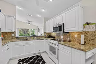 9718 Harbour Lake Cir, Boynton Beach, FL 33437 - Photo 16