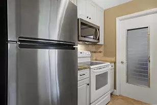 110 NW 24th Ct, Pompano Beach, FL 33064 - Photo 14