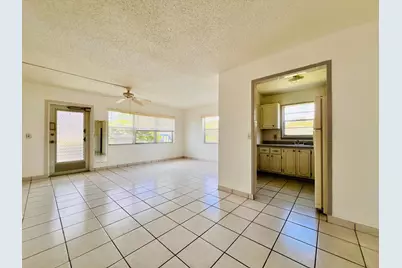 141 Sussex H, West Palm Beach, FL 33417 - Photo 2