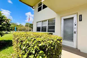 141 Sussex H, West Palm Beach, FL 33417 - Photo 12