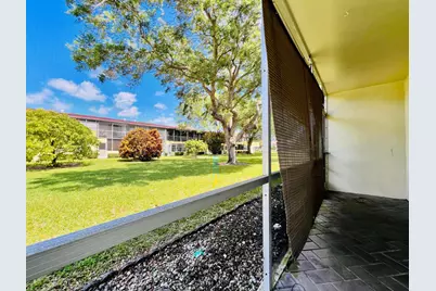 141 Sussex H, West Palm Beach, FL 33417 - Photo 8