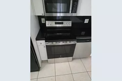 193 Lakeview Drive #205, Weston, FL 33326 - Photo 6