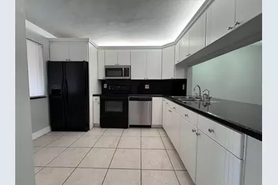 193 Lakeview Drive #205, Weston, FL 33326 - Photo 4