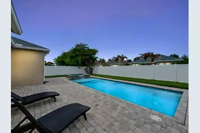10492 SW Sarah Way, Port Saint Lucie, FL 34987 - Photo 24
