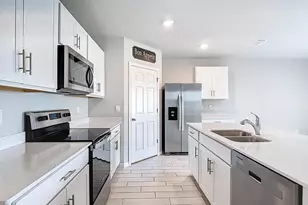 524 W Glendale Ave, Labelle, FL 33935 - Photo 10