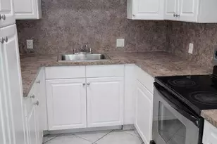 2512 NW 9th Ct, Fort Lauderdale, FL 33311 - Photo 2