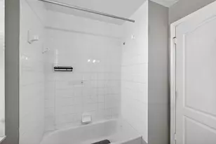 2050 Normandy Cir, West Palm Beach, FL 33409 - Photo 32