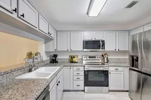 1106 Ocean Dunes Cir, Jupiter, FL 33477 - Photo 8