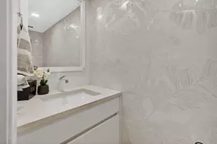 928 NE 27th Ave, Hallandale Beach, FL 33009 - Photo 8