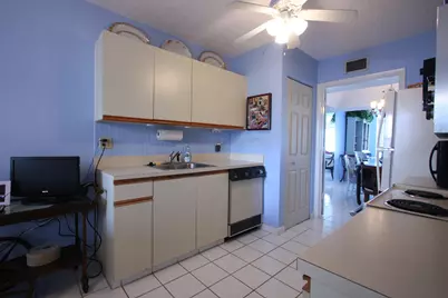 6768 N 10th Avenue N #303, Lake Worth, FL 33467 - Photo 2