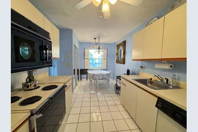 6768 N 10th Avenue N #303, Lake Worth, FL 33467 - Photo 16