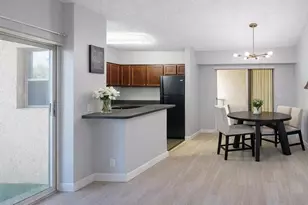 7670 Westwood Dr, Tamarac, FL 33321 - Photo 4