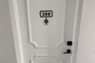 298 SW 6th St, Boca Raton, FL 33432 - Photo 16