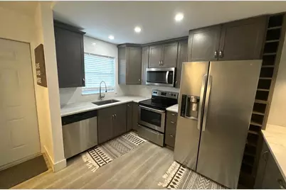 809 W Oakland Park Boulevard #K1, Oakland Park, FL 33311 - Photo 2