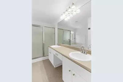 19389 SW 64th Street, Pembroke Pines, FL 33332 - Photo 22