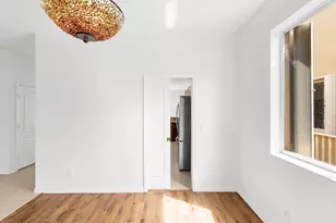 19389 SW 64th St, Pembroke Pines, FL 33332 - Photo 4