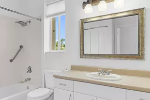 19389 SW 64th St, Pembroke Pines, FL 33332 - Photo 16