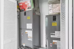 19389 SW 64th St, Pembroke Pines, FL 33332 - Photo 38