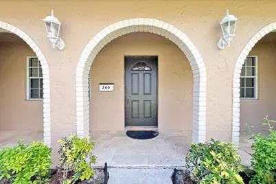 260 Lake Drive, Coconut Creek, FL 33066 - Photo 4