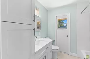 260 Lake Dr, Coconut Creek, FL 33066 - Photo 28