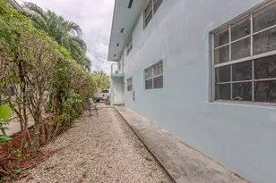 808 SE 13th St, Fort Lauderdale, FL 33316 - Photo 14