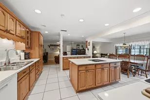 2620 NW 106th Dr, Coral Springs, FL 33065 - Photo 14