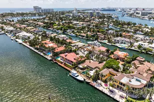 3 Isla Bahia Dr, Fort Lauderdale, FL 33316 - Photo 2