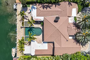 3 Isla Bahia Dr, Fort Lauderdale, FL 33316 - Photo 10
