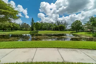 800 Crestwood Ct S, Royal Palm Beach, FL 33411 - Photo 10