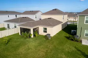 10912 SW Vasari Way SW, Port Saint Lucie, FL 34987 - Photo 4