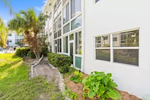 1461 S Ocean Blvd, Lauderdale by the Sea, FL 33062 - Photo 18