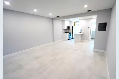 631 NE 17th Way #3, Fort Lauderdale, FL 33304 - Photo 1