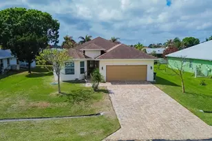 930 SW Versailles Ave, Port Saint Lucie, FL 34953 - Photo 26