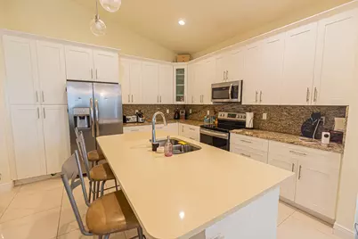 930 SW Versailles Avenue, Port Saint Lucie, FL 34953 - Photo 8