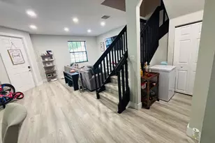 9326 W 33rd Ln, Hialeah, FL 33018 - Photo 6