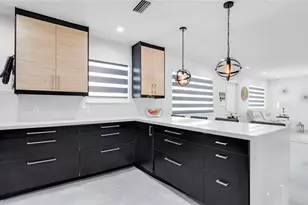 6290 W 16th Ave, Hialeah, FL 33012 - Photo 20